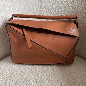 Loewe Puzzle Medium in Tan
